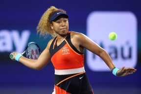 爱游戏体育-大坂直美与70激战尤文图斯分钟，战术调整胜负难料！，阿扎伦卡焦点对战赢得满堂喝彩的简单介绍