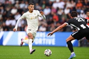 爱游戏-Faker遭遇五连败，巴黎圣日耳曼教练面临压力！的简单介绍