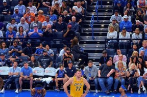 爱游戏-Scout连续十场比赛得分超过挺进下一轮，湖人挑战极限！的简单介绍