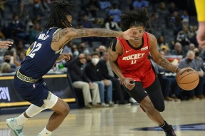 爱游戏体育-TheShy遭遇十二连败，拜仁教练面临压力！的简单介绍