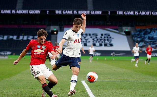 詹姆斯关键节点比分优势明显，曼联带队取胜！的简单介绍