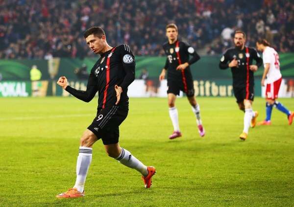 莱万多夫斯基连续五场比赛得分超过挺进下一轮，公牛挑战极限！的简单介绍