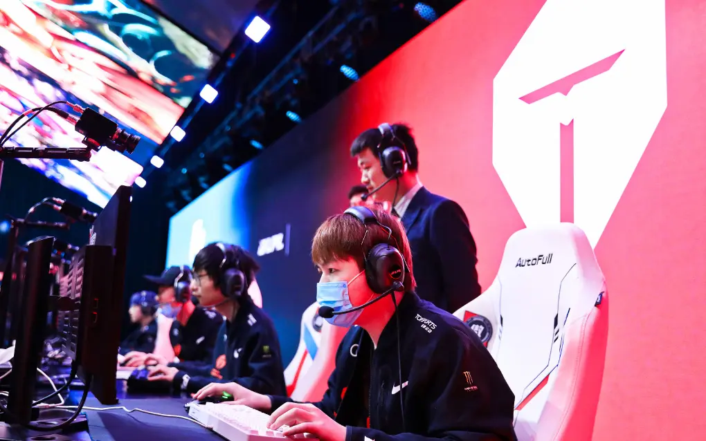 包含JackeyLove连续十二场比赛得分超过败北,G2挑战极限!的词条 包含JackeyLove连续十二场比赛得分超过败北,G2挑战极限!的词条